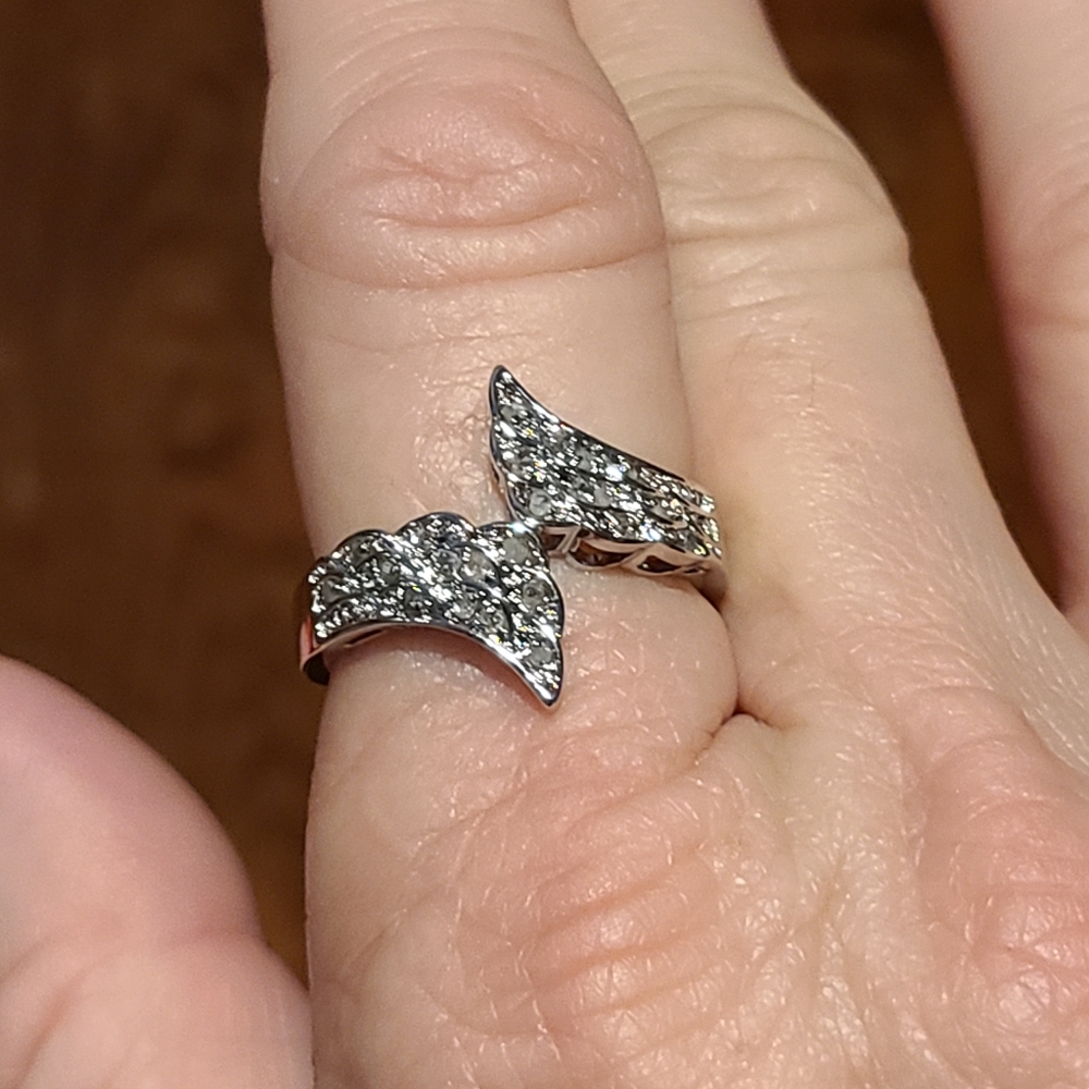 ❤SOLD❤Angel Wings Diamond Ring REAL